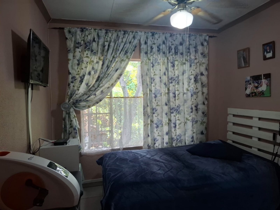 4 Bedroom Property for Sale in Safari Gardens North West